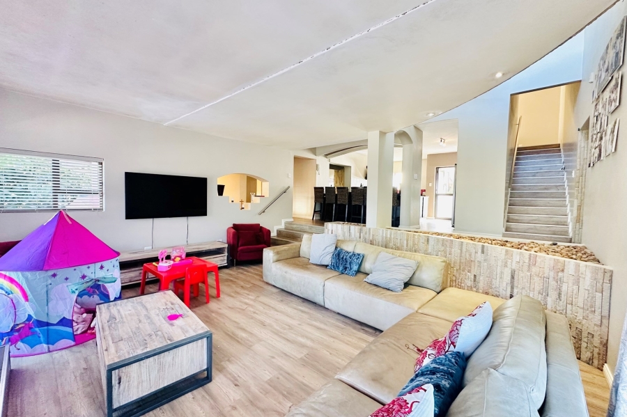 4 Bedroom Property for Sale in Providentia Eastern Cape